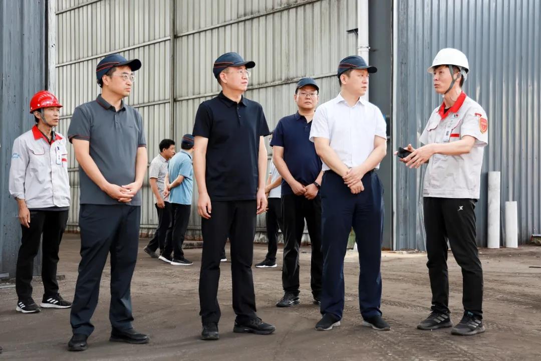 市委常委、副市長、翼城縣委書記王淵到華翔（翼城）新材料科技園現(xiàn)場辦公